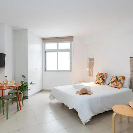 Estudio A 25 Metros Playa Canteras - Wifi * Las Palmas de Gran Canaria